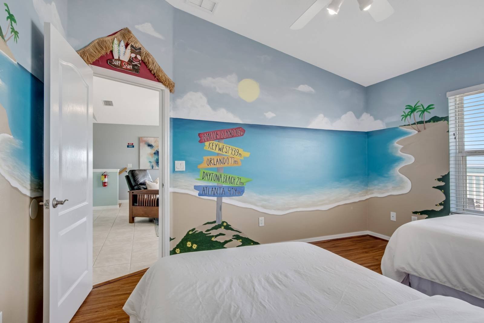 Guest room alternate angle