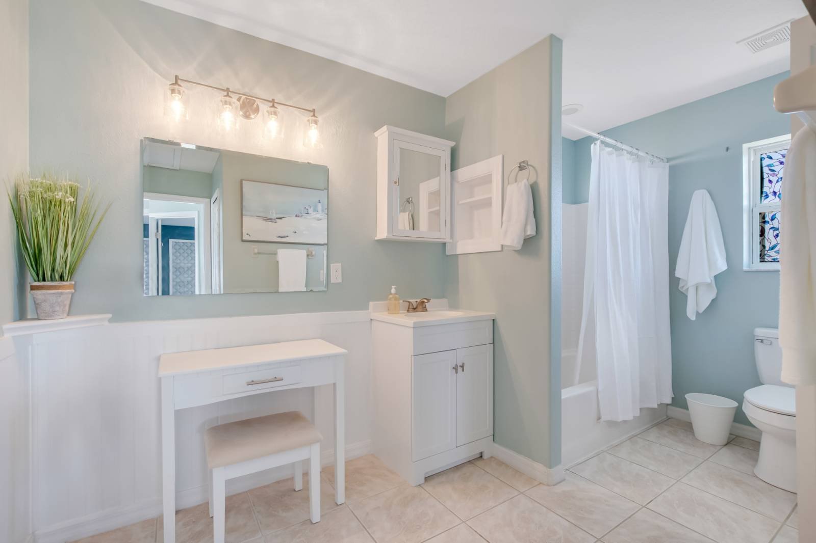 Second-floor bath with vanity and shower